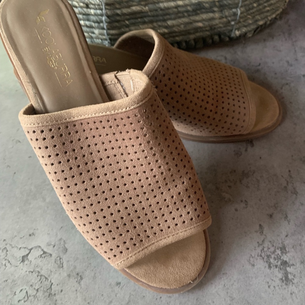 KOOLABURRA Raychel by UGG nude peep toe slide heel slip on mule sandal 7